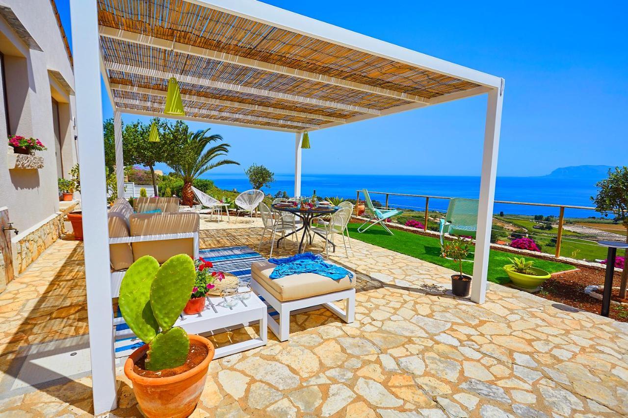 Villa Brezza Marina - Scopello-Villas سكوبيلو المظهر الخارجي الصورة